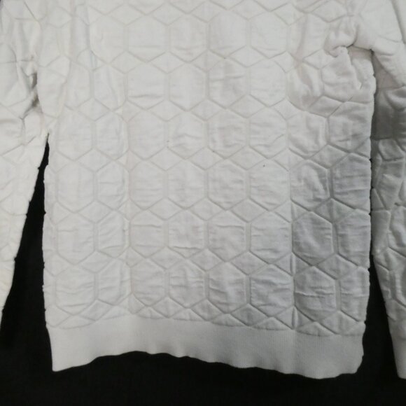 H&M | small | White Geometric Pattern Crew Neck Sweater - Picture 13 of 14